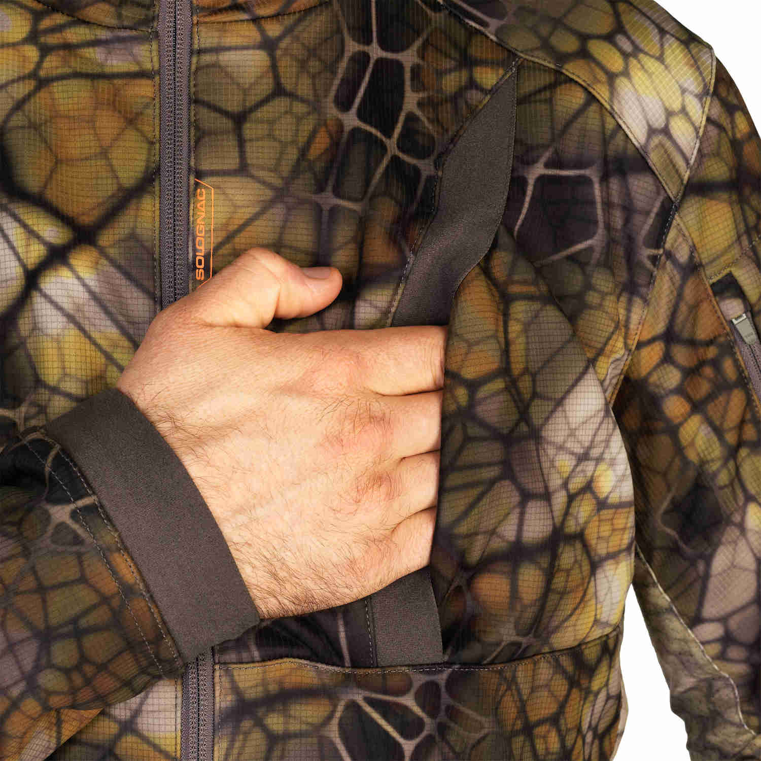 Stealthy & Warm Hunting Jacket for Cold Weather Hunts