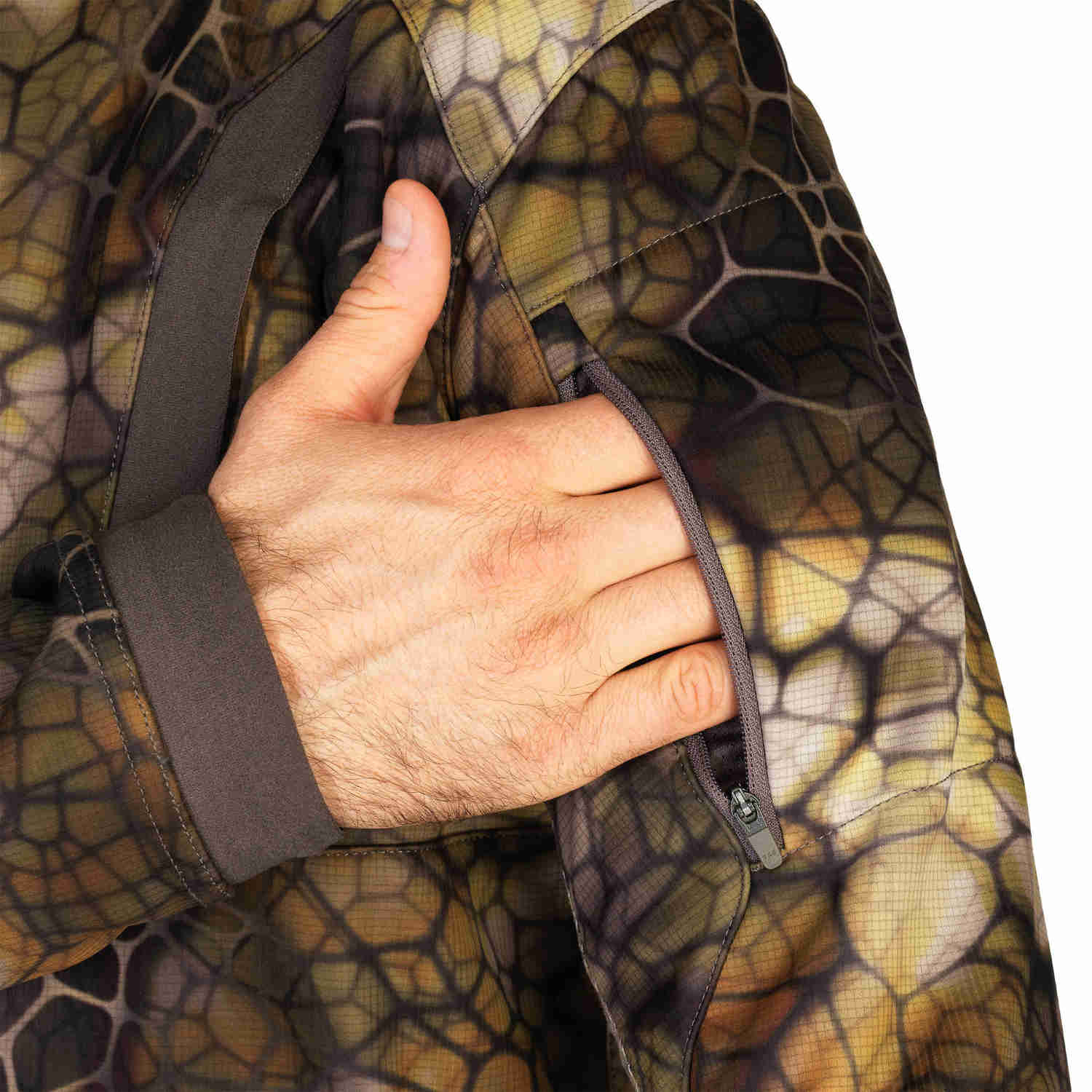 Stealthy & Warm Hunting Jacket for Cold Weather Hunts