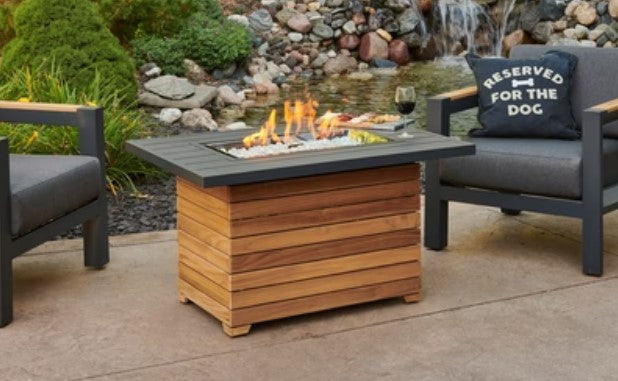 The Outdoor Greatroom | Darien Rectangular Gas Fire Pit Table
